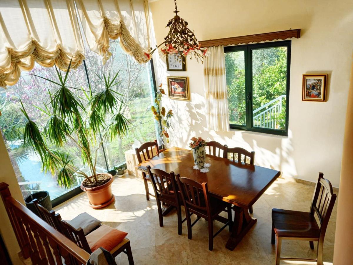 Trajas Family Beach Swimming Pool Villa Luanit מראה חיצוני תמונה